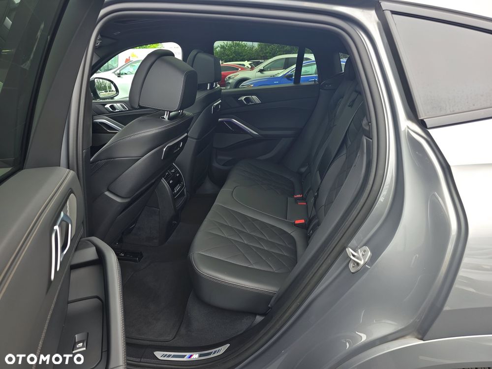 BMW X6 xDrive40i M Sport - 12