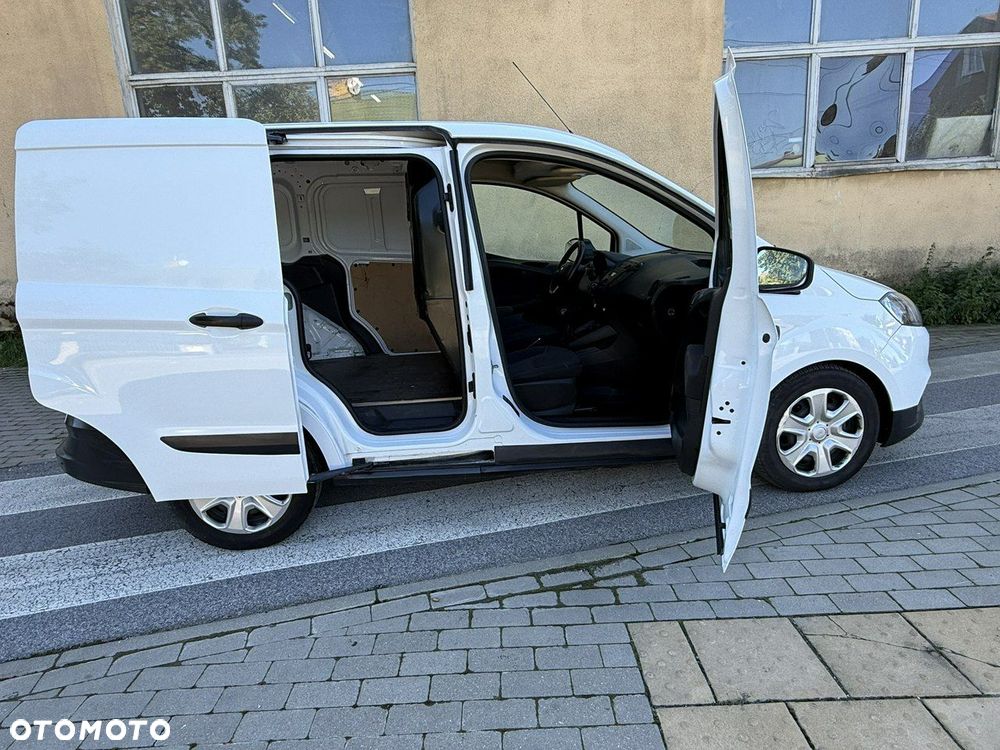 Ford Transit Courier - 3