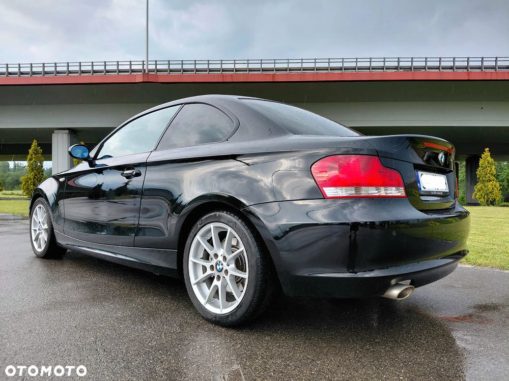 BMW Seria 1 120d Limited Edition Lifestyle mit M Sportpaket - 39