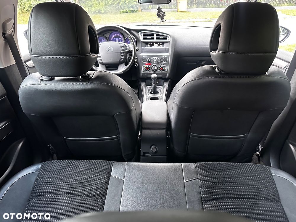 Citroën C4 VTi 120 Exclusive - 29
