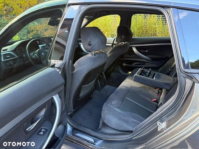 BMW Seria 3 320d xDrive M Sport Shadow sport - 12