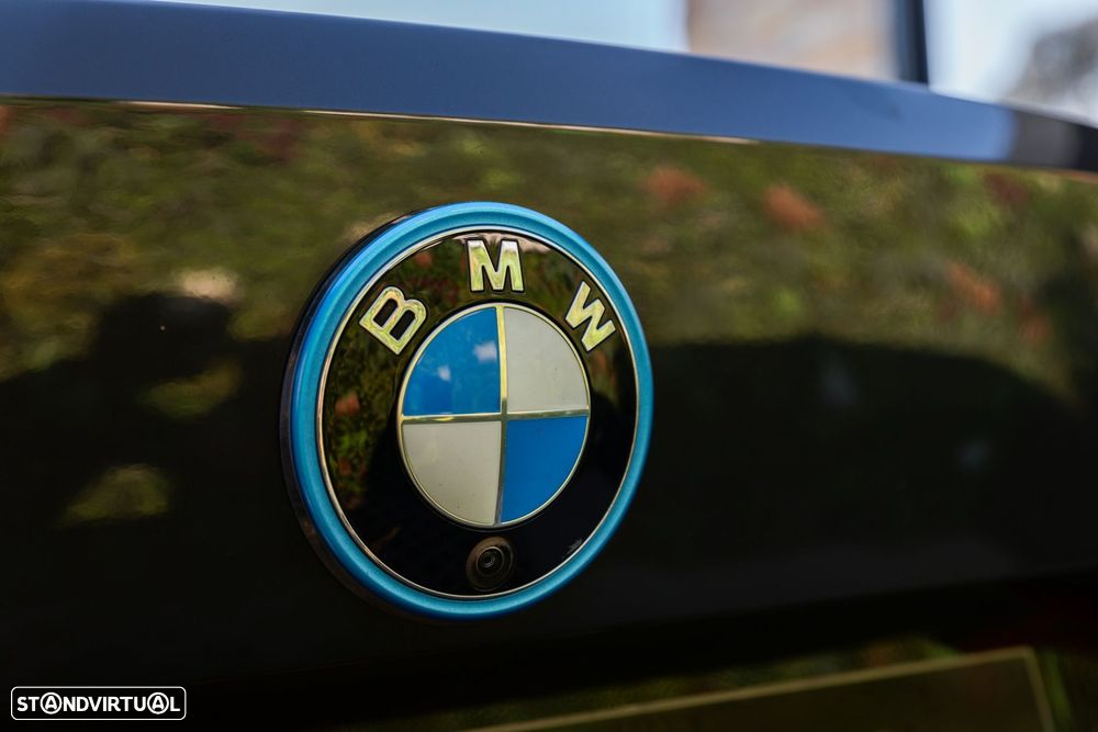 BMW i4 eDrive40 Desportiva M - 7