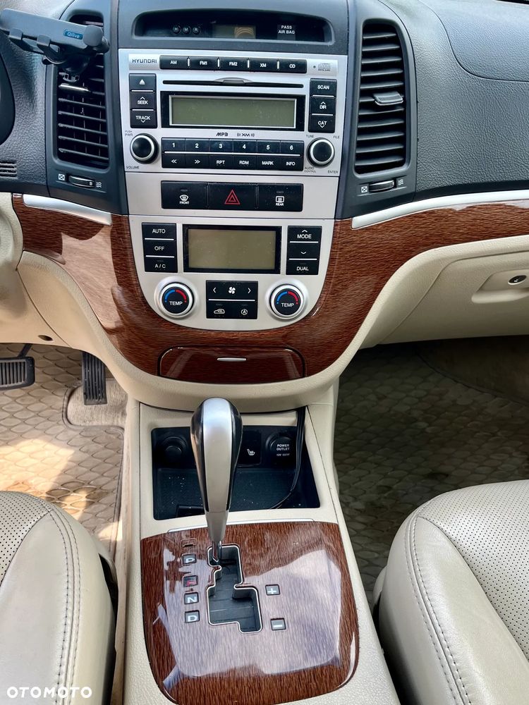 Hyundai Santa Fe - 15