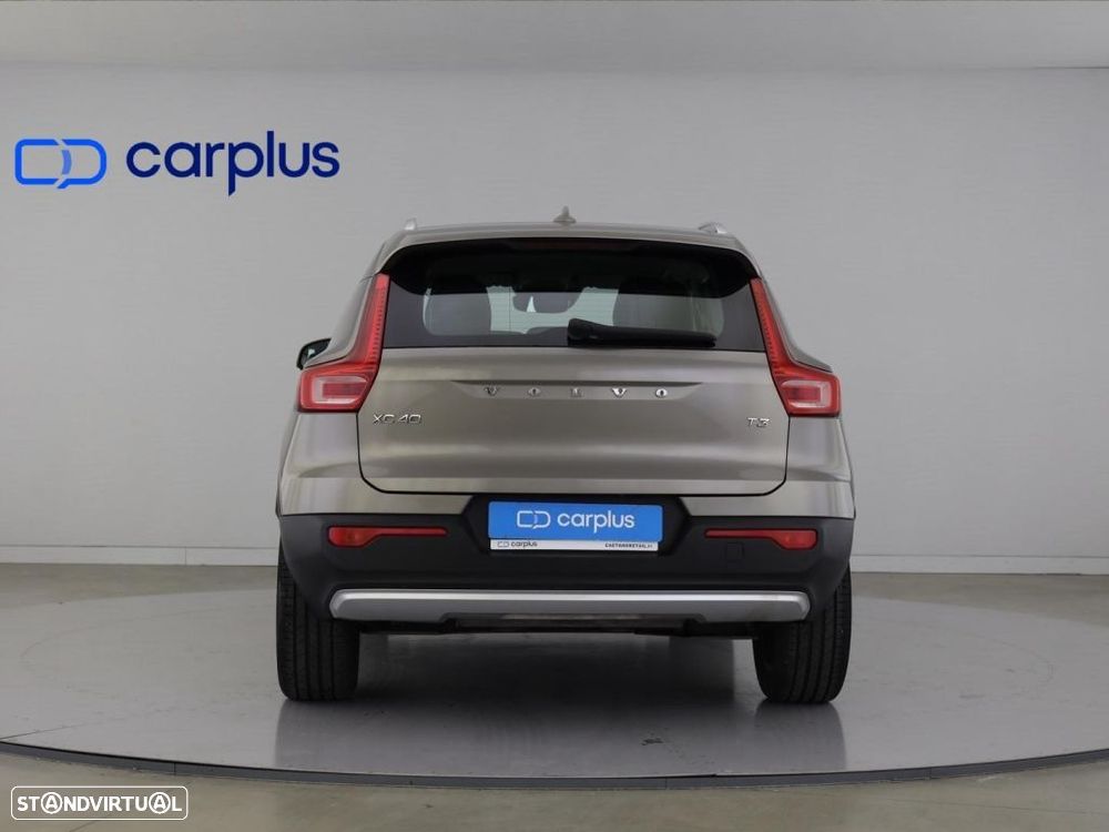 Volvo XC 40 1.5 T3 Momentum Plus Geartronic - 6