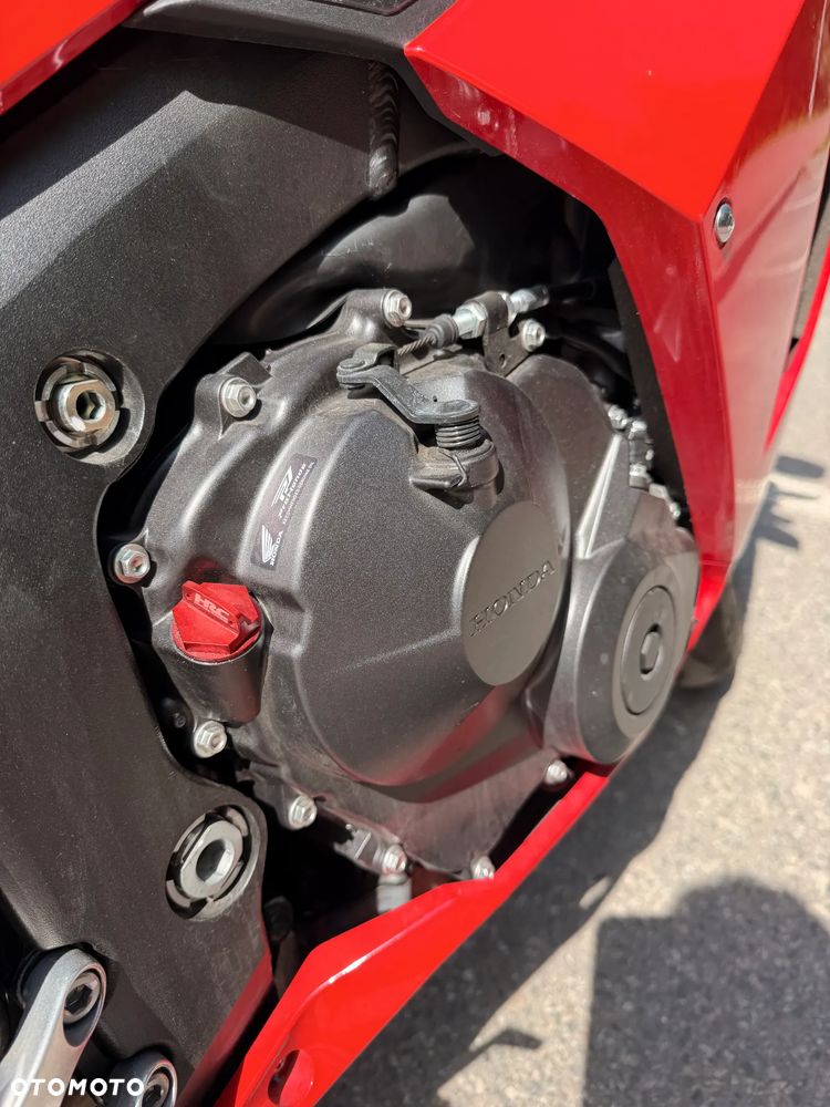 Honda CBR - 9
