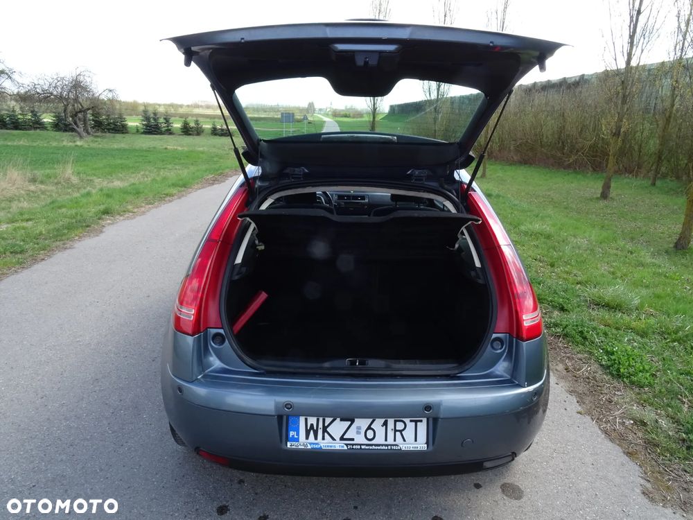 Citroën C4 1.6 HDi Advance - 10