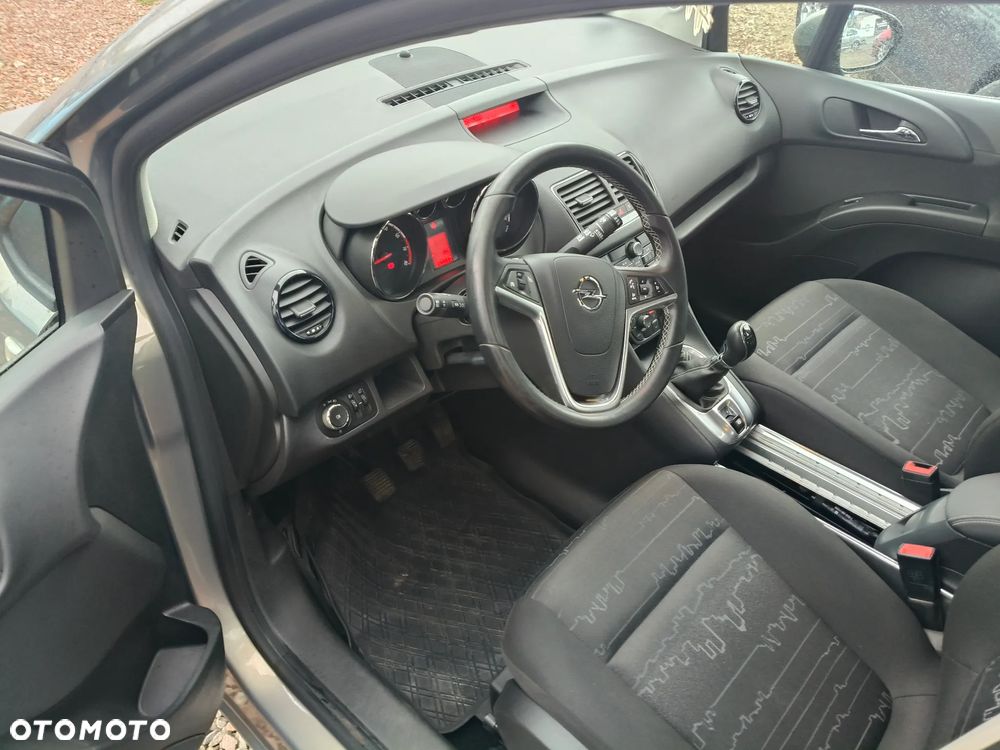 Opel Meriva - 10