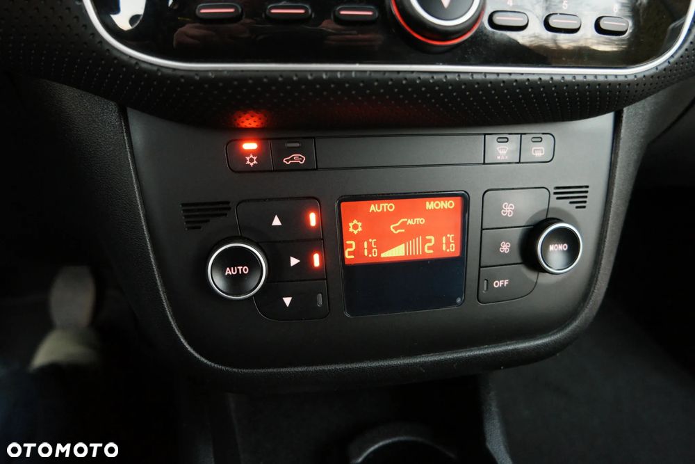 Fiat Punto Evo 1.4 16V Multiair Dynamic Start&Stop - 31