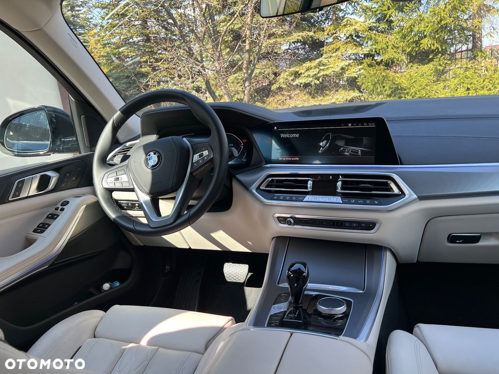 BMW X5 xDrive40i - 18
