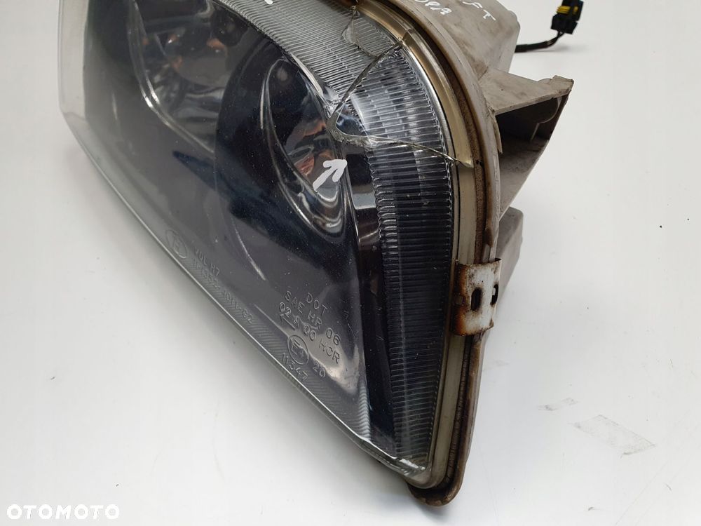 LAMPA Volvo S40 I V40 I lift PRAWY PRZÓD prawa przednia ciemny Europa - 3