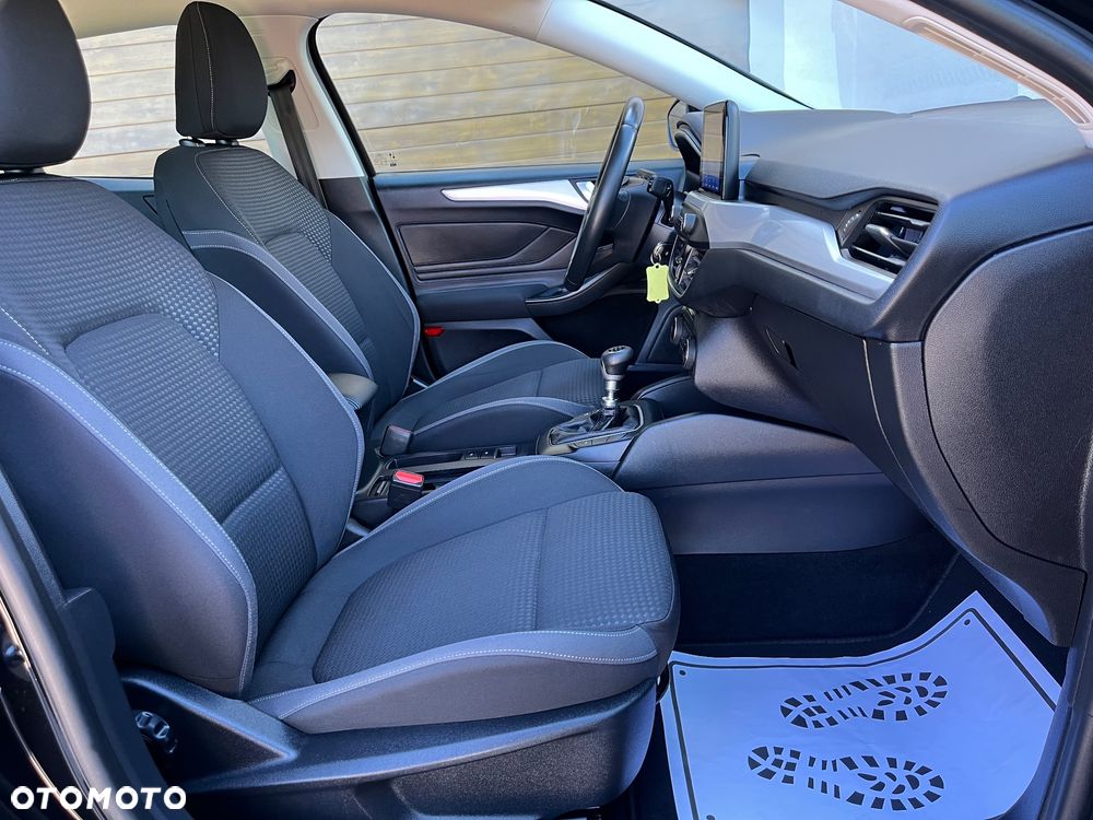 Ford Focus - 21