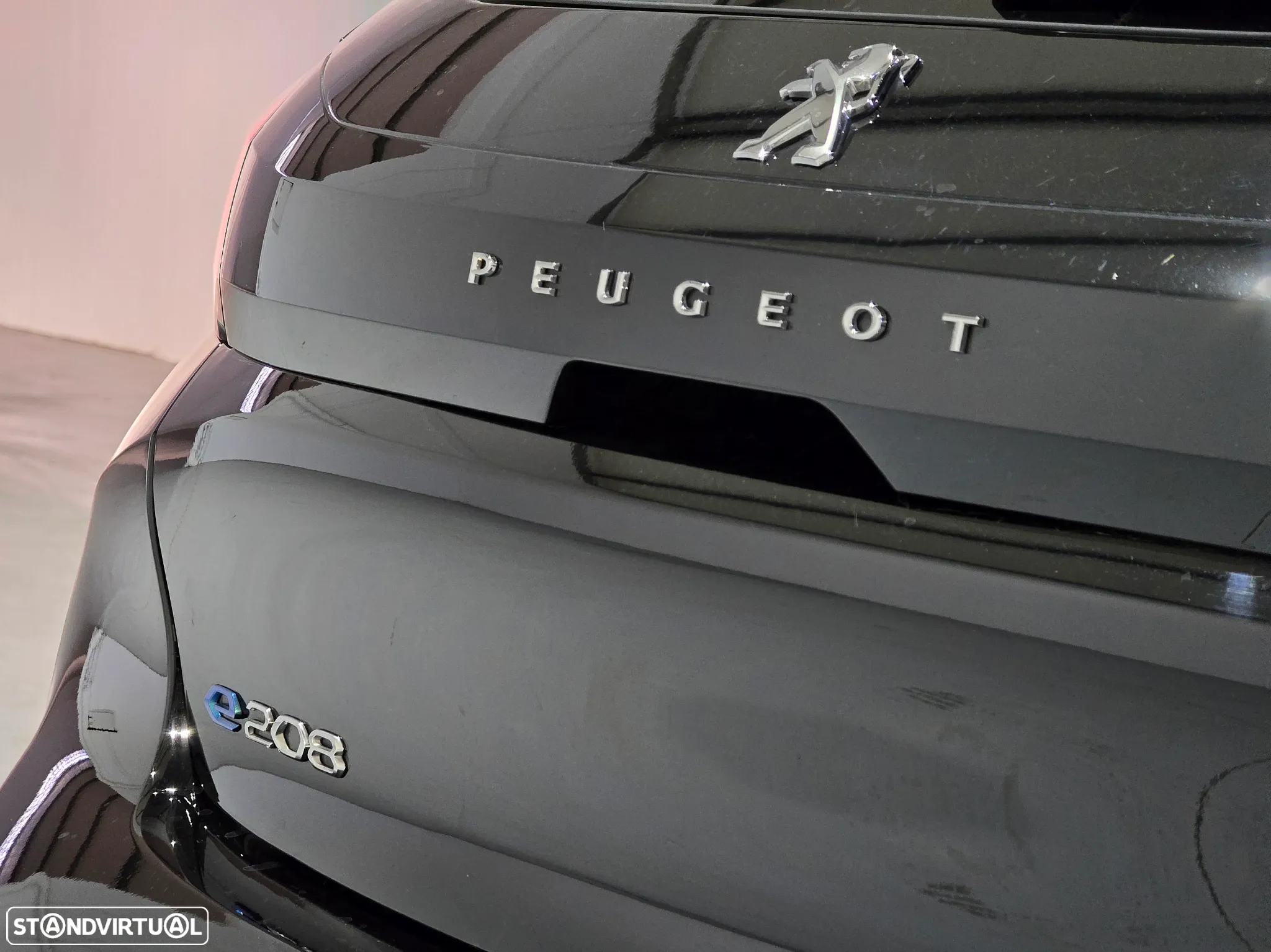 Peugeot e-208 50 kWh Allure - 24