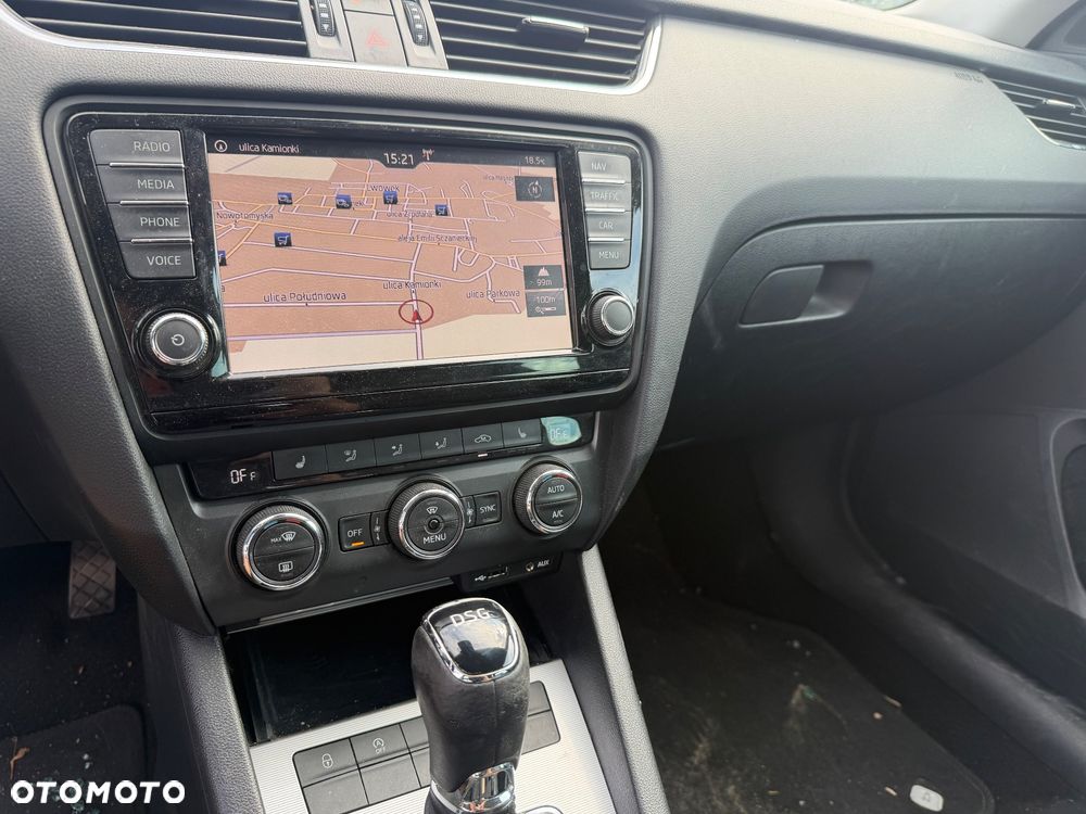 Skoda Octavia 2.0 TDI DSG Style - 7