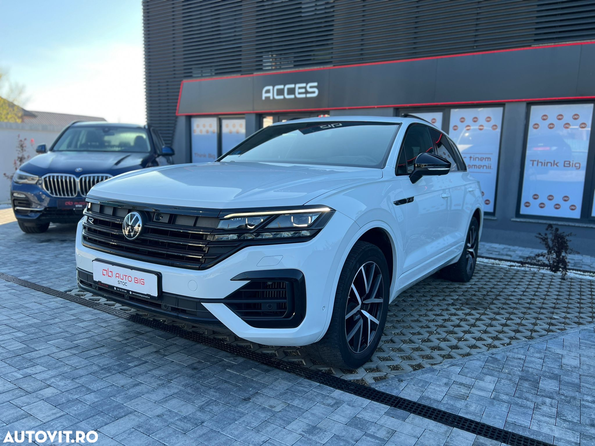 Volkswagen Touareg - 4