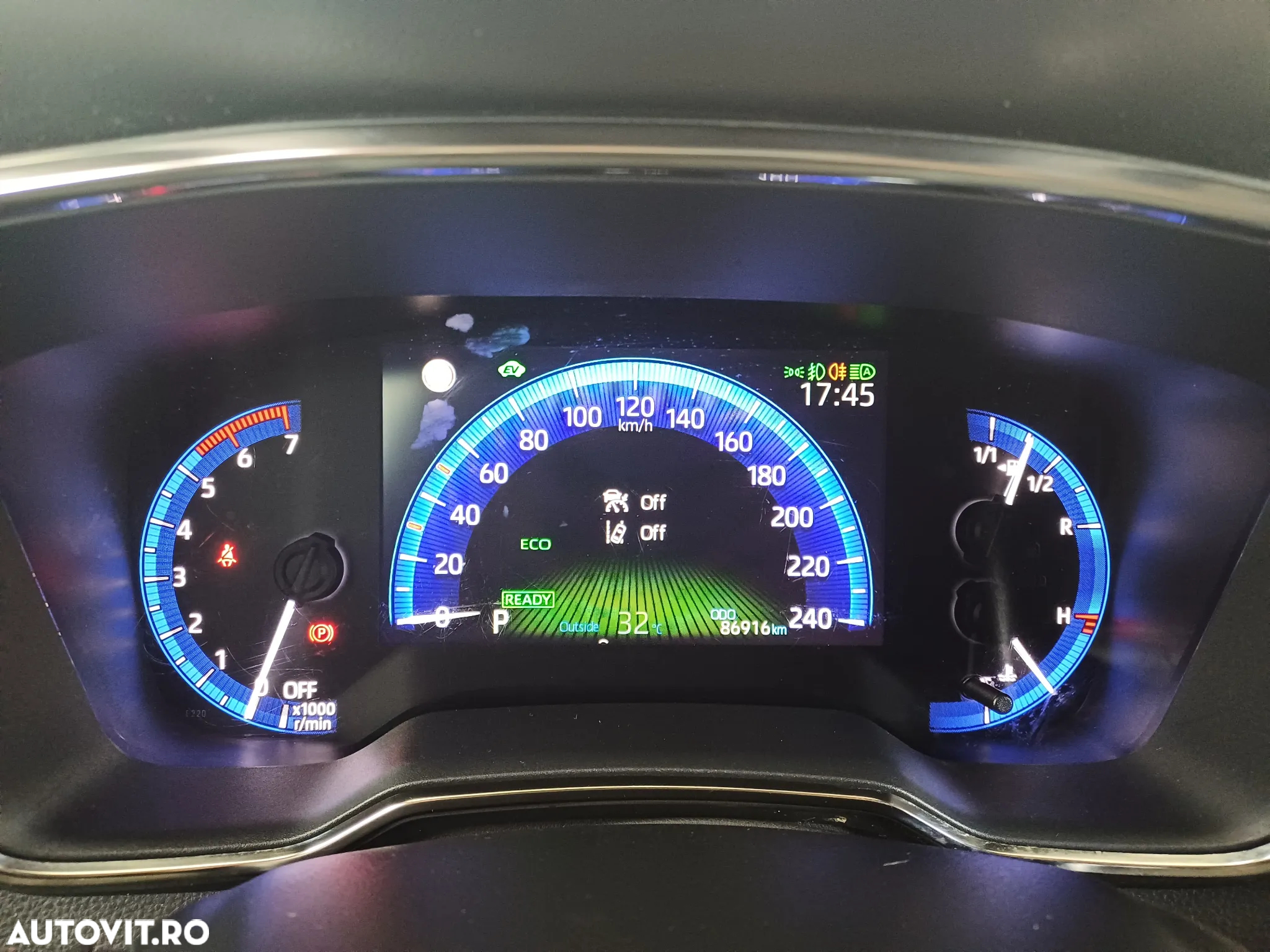 Toyota Corolla 1.8 HSD TS Dynamic - 12
