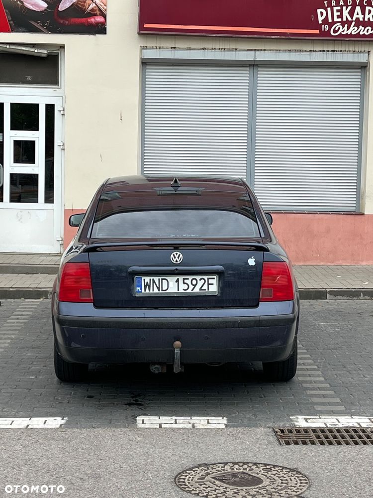 Volkswagen Passat 1.8 - 5