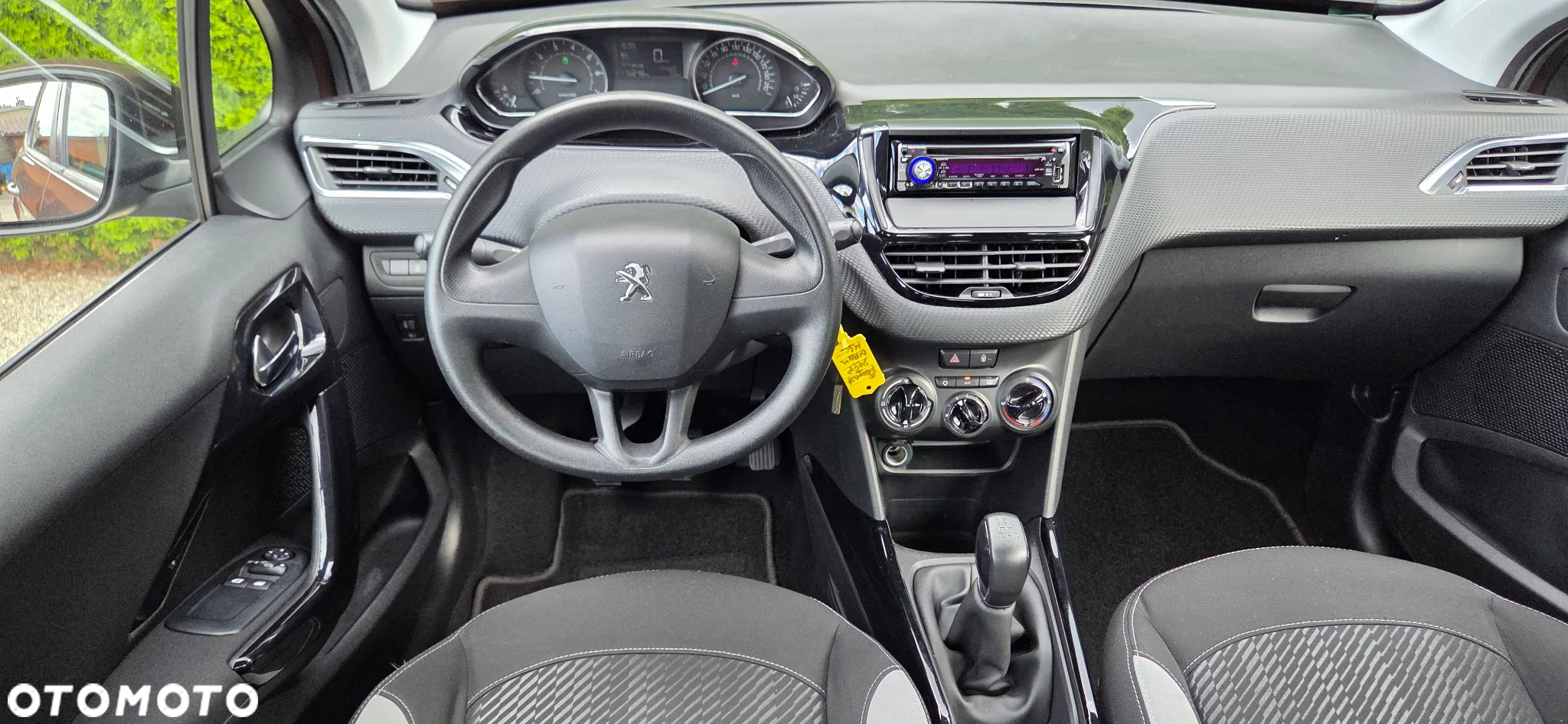 Peugeot 2008 1.2 Pure Tech Style EU6 - 29