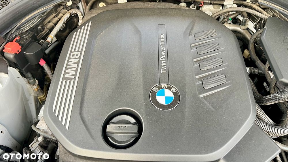 BMW Seria 5 520d xDrive Sport Line sport - 19