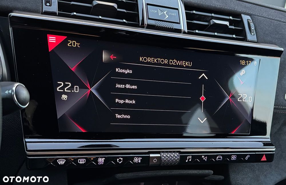 DS Automobiles DS 7 Crossback 2.0 BlueHDi Performance Line + - 37