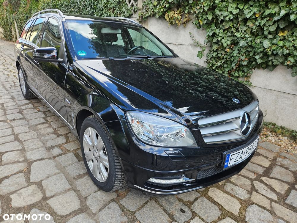 Mercedes-Benz Klasa C 220 CDI DPF Automatik BlueEFFICIENCY Avantgarde - 2