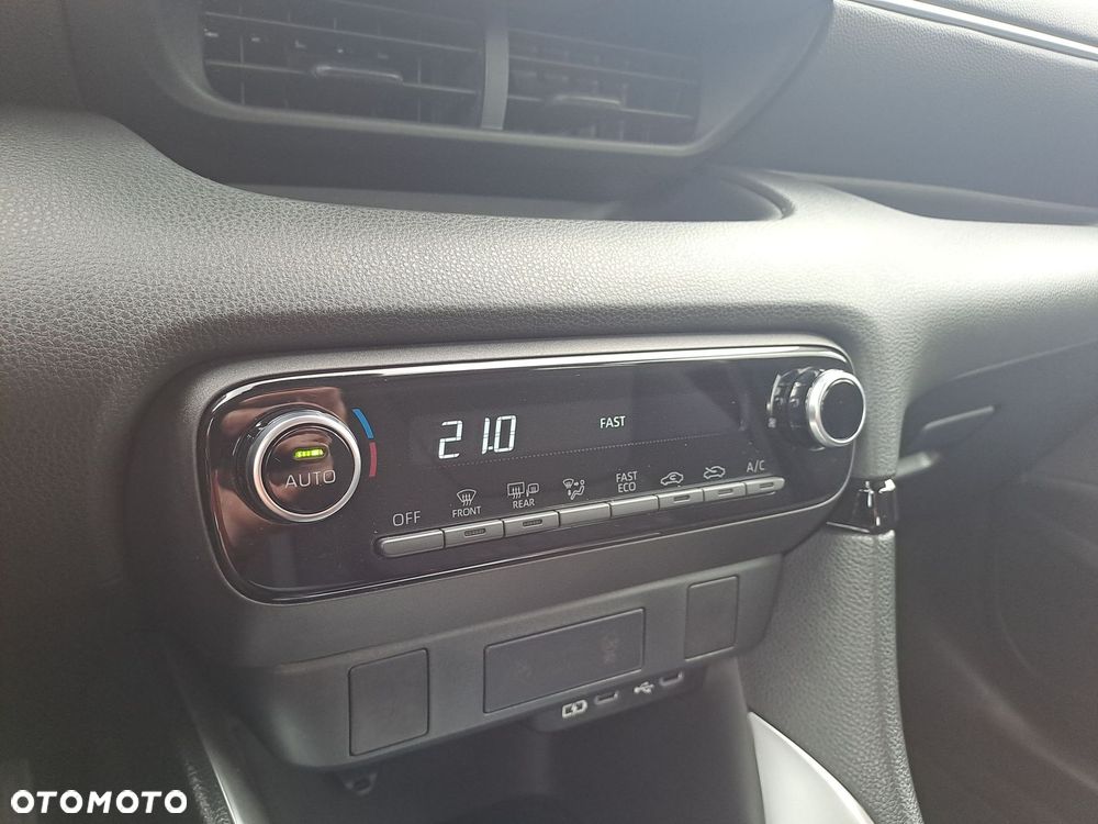 Toyota Yaris - 19