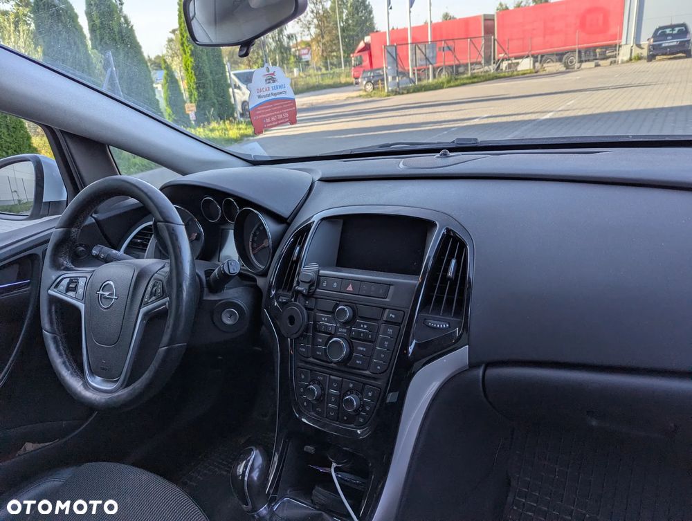 Opel Astra 2.0 CDTI Cosmo - 8