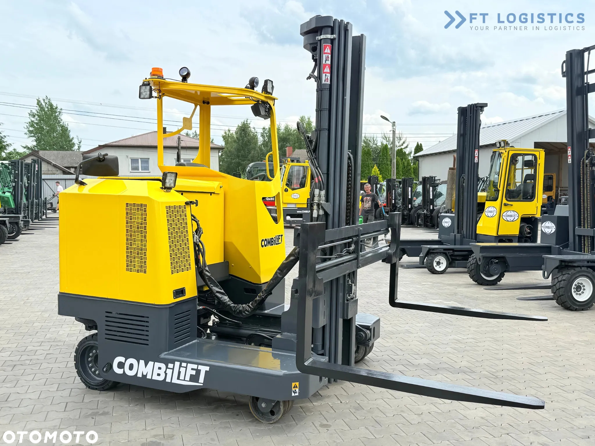 Combilift MR / ELEKTRYCZNY / TRIPLEX - 6000MM / WOLNY SKOK / SZEROKI POZYCJONER / PRZESUW WIDEŁ / JEDYNIE 1400MTH / JAK NOWY - 13