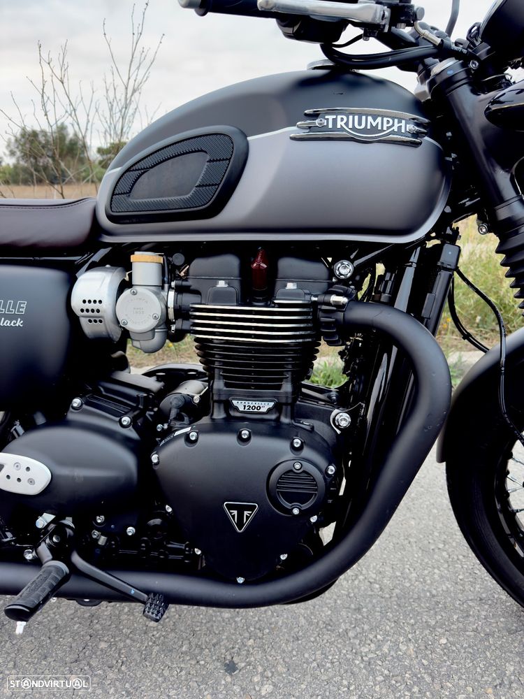 Triumph Bonneville T120 Black - 9
