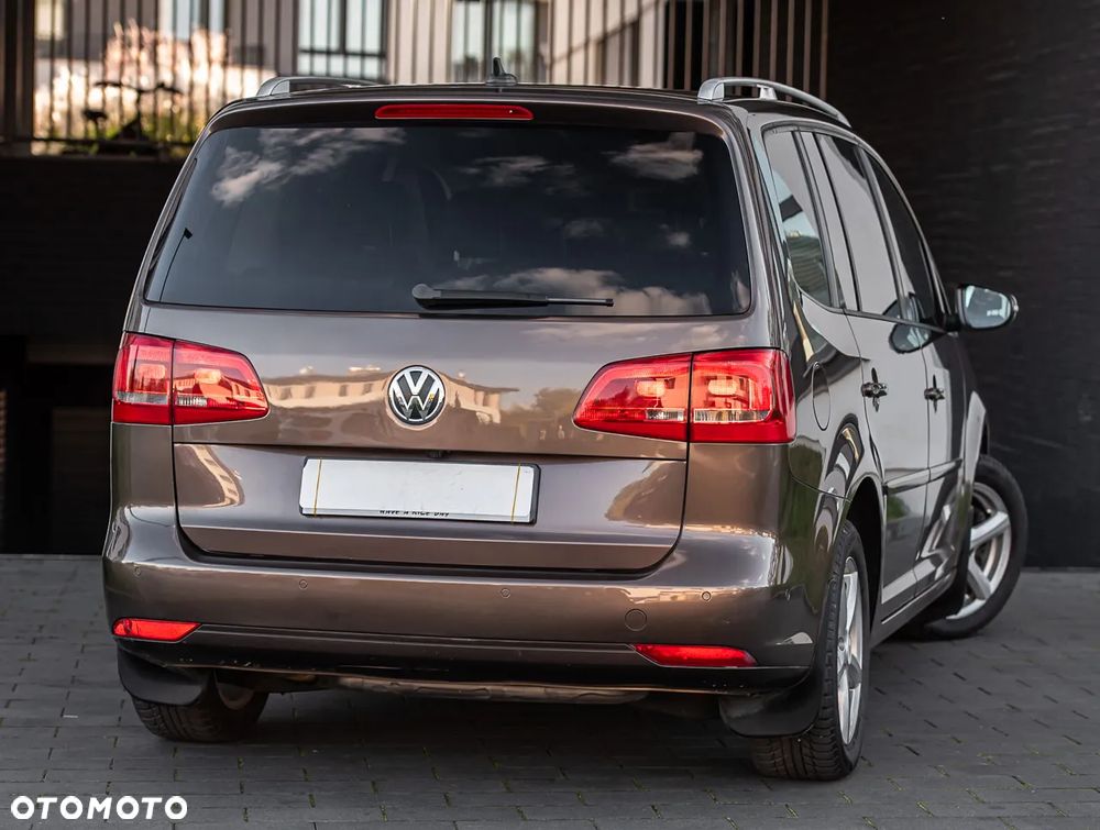 Volkswagen Touran 1.4 TSI BMT Highline DSG - 12