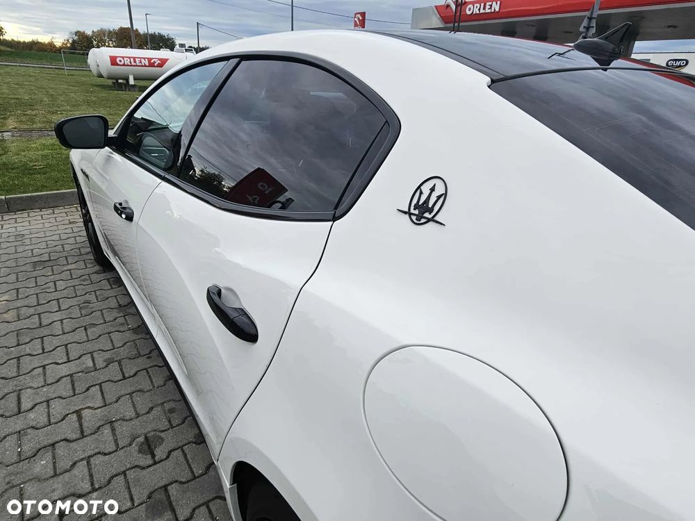 Maserati Ghibli S Q4 - 9