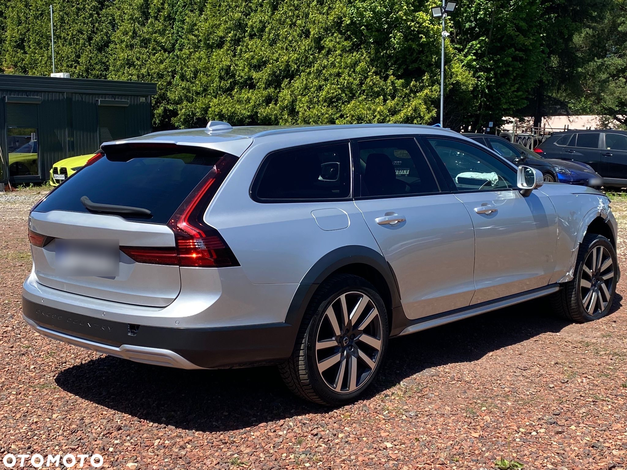 Volvo V90 Cross Country D5 AWD Pro - 5