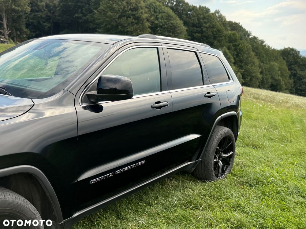Jeep Grand Cherokee - 16