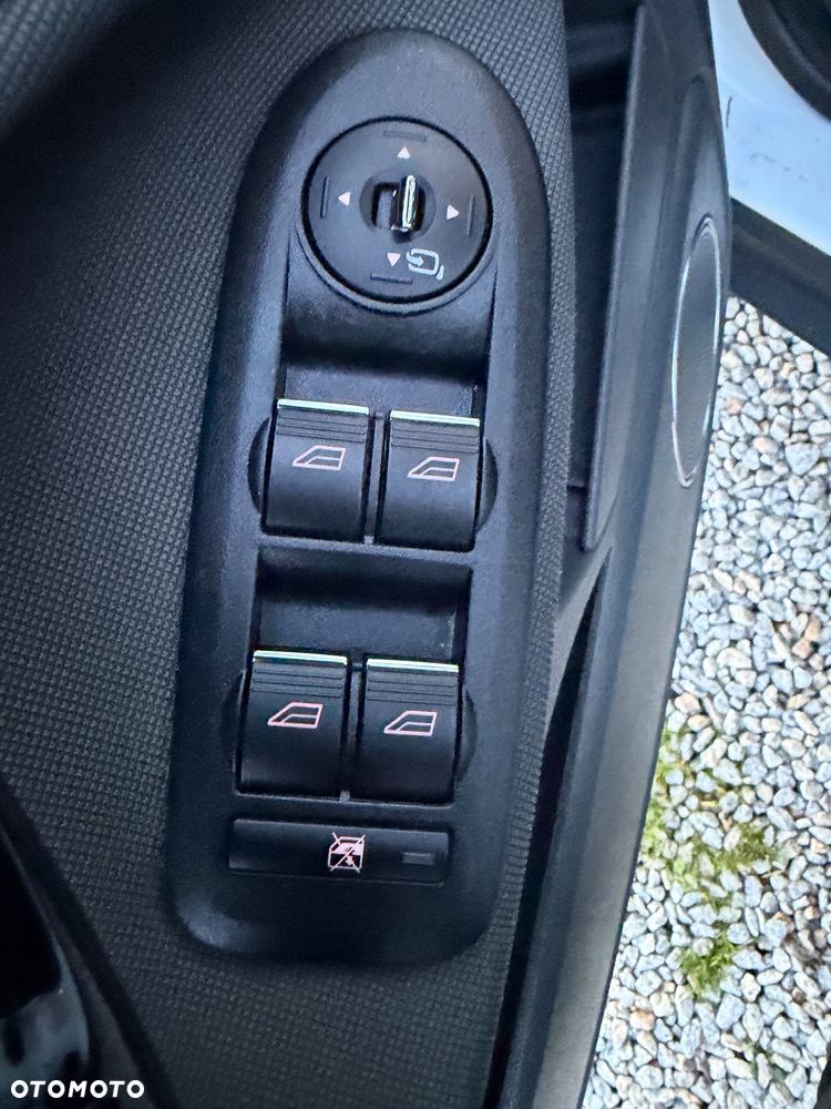 Ford Kuga 2.0 TDCi Titanium S - 19