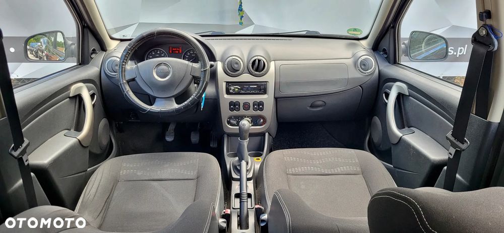 Dacia Sandero Stepway 1.6 - 8