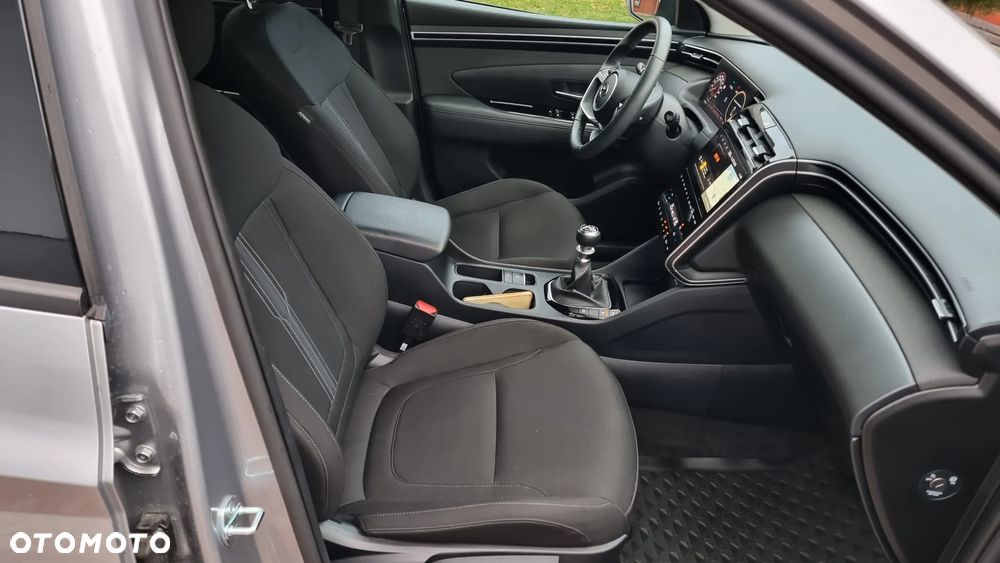 Hyundai Tucson 1.6 T-GDi Executive 2WD - 38