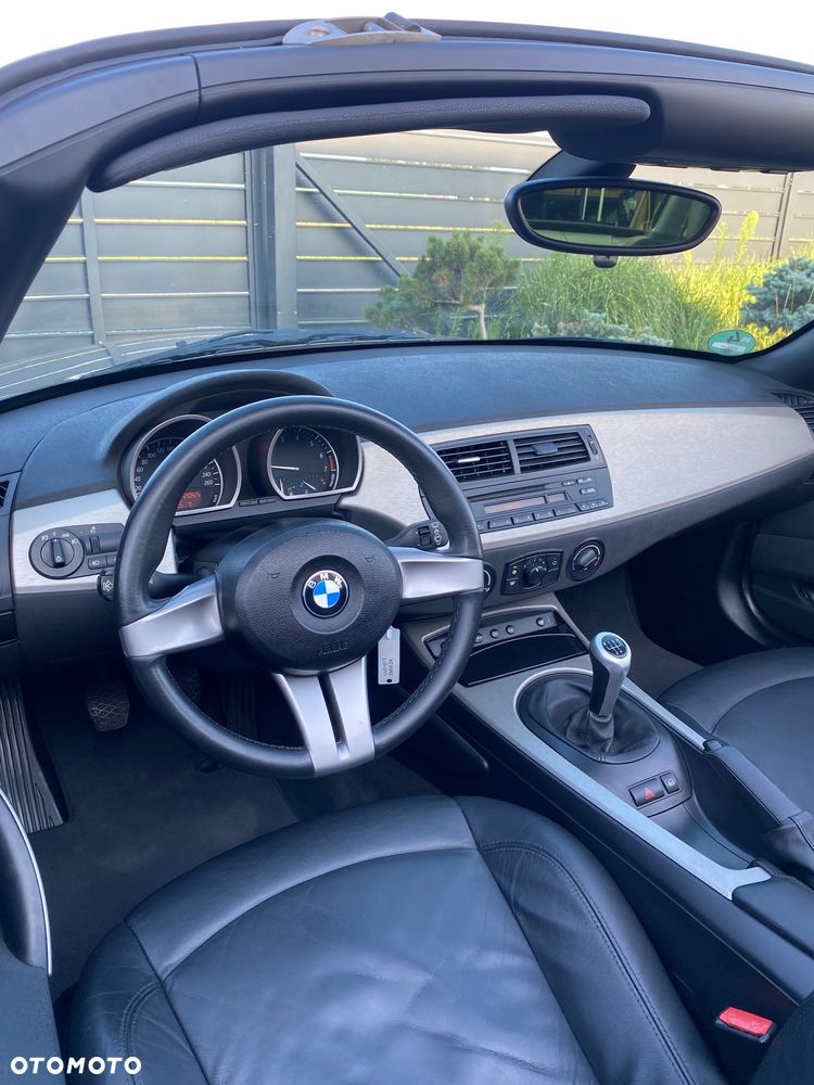 BMW Z4 2.2i - 14
