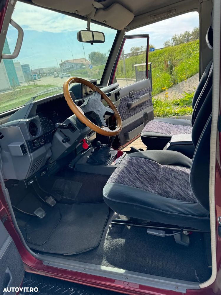 Toyota Land Cruiser - 8