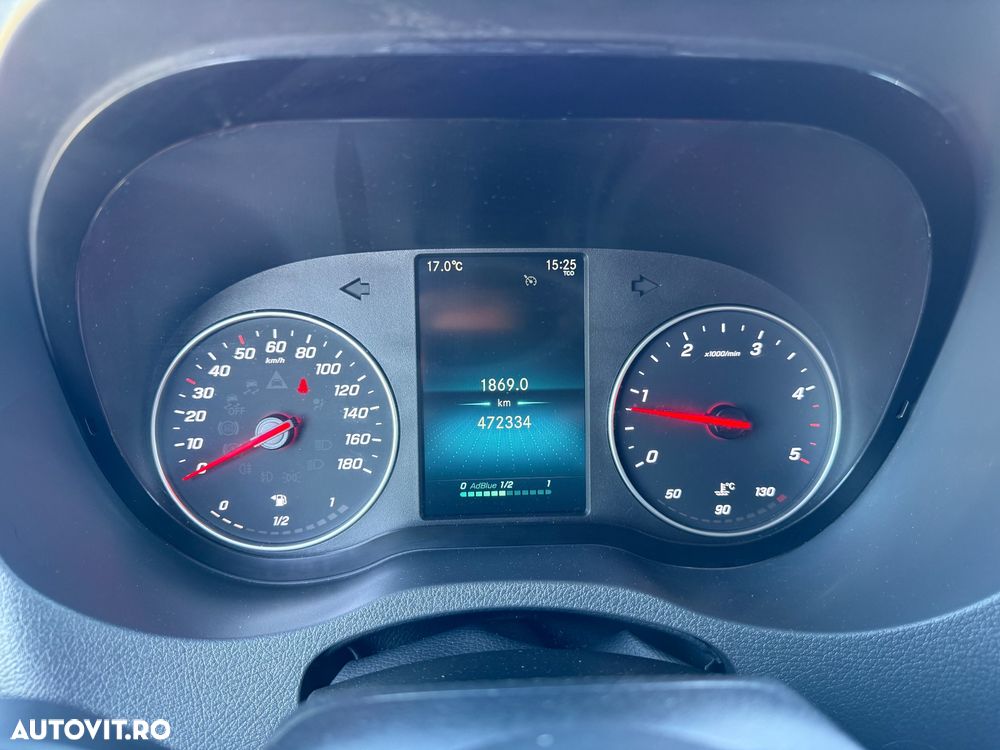 Mercedes-Benz Sprinter - 9