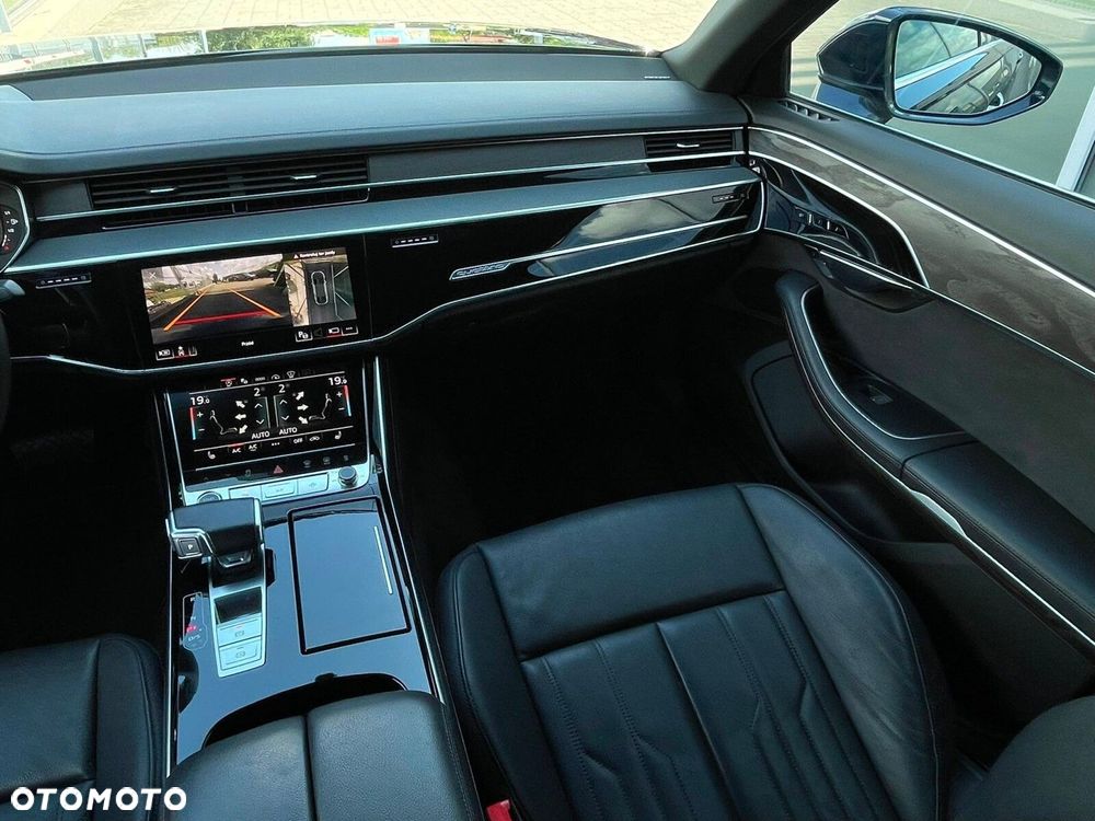 Audi A8 - 17