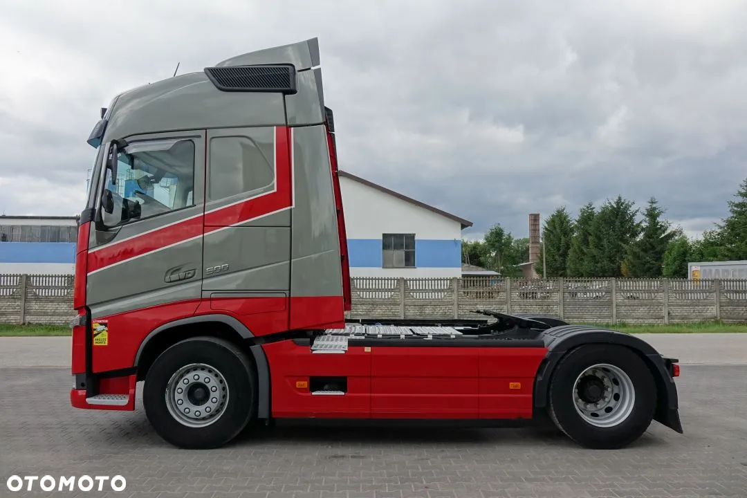 Volvo FH 500 GLOBETROTTER / STANDARD/ AUTOMAT / EURO 6 / RETARDER / LODÓWKA / KLIMATYZACJA POSTOJOWA/ 2 ZBIORNIKI PALIWA - 8