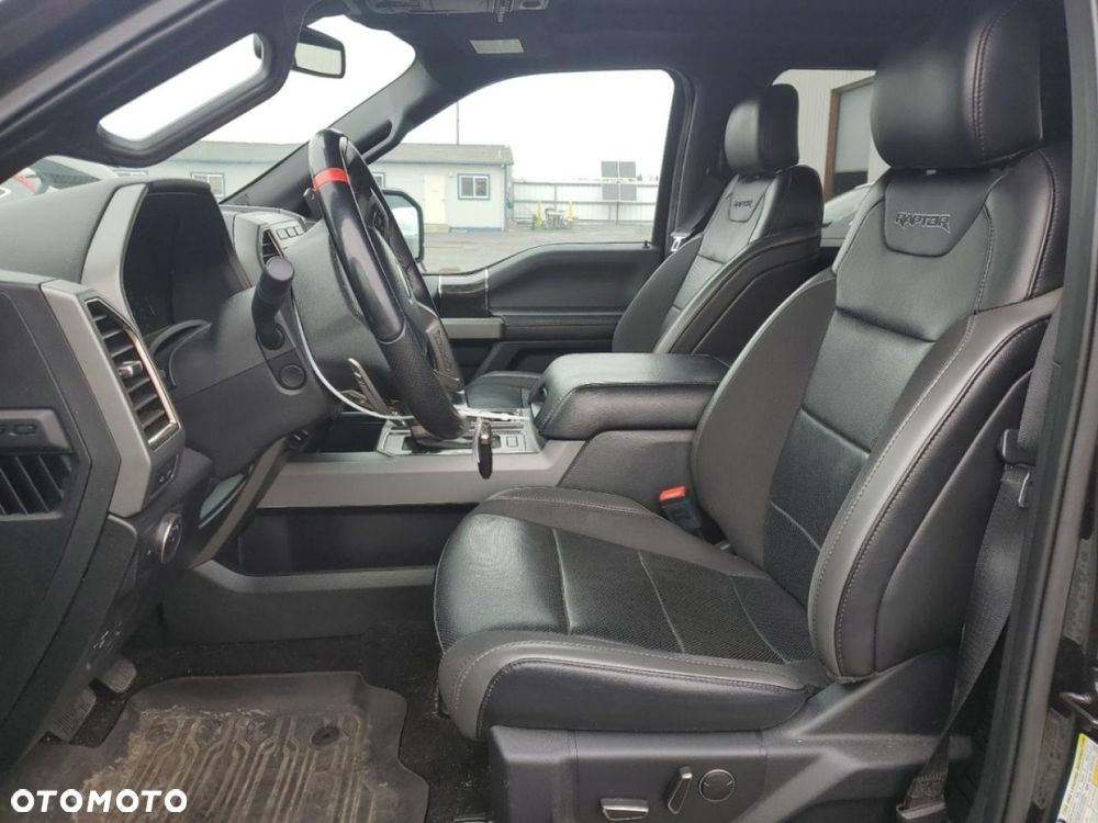 Ford F150 - 8
