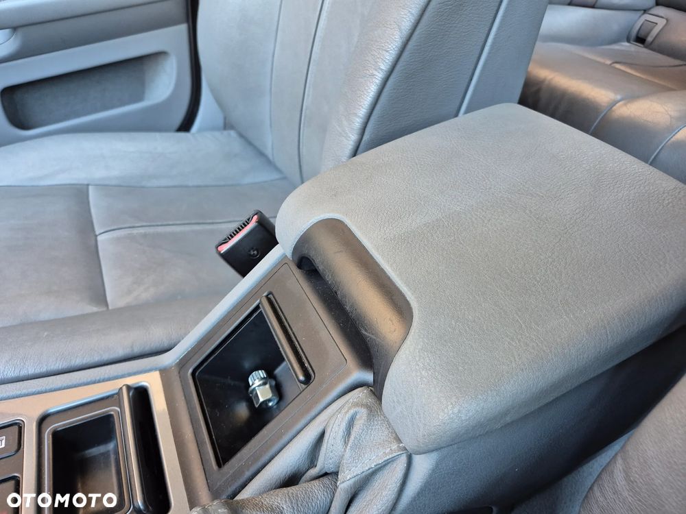 BMW Seria 5 520i - 27