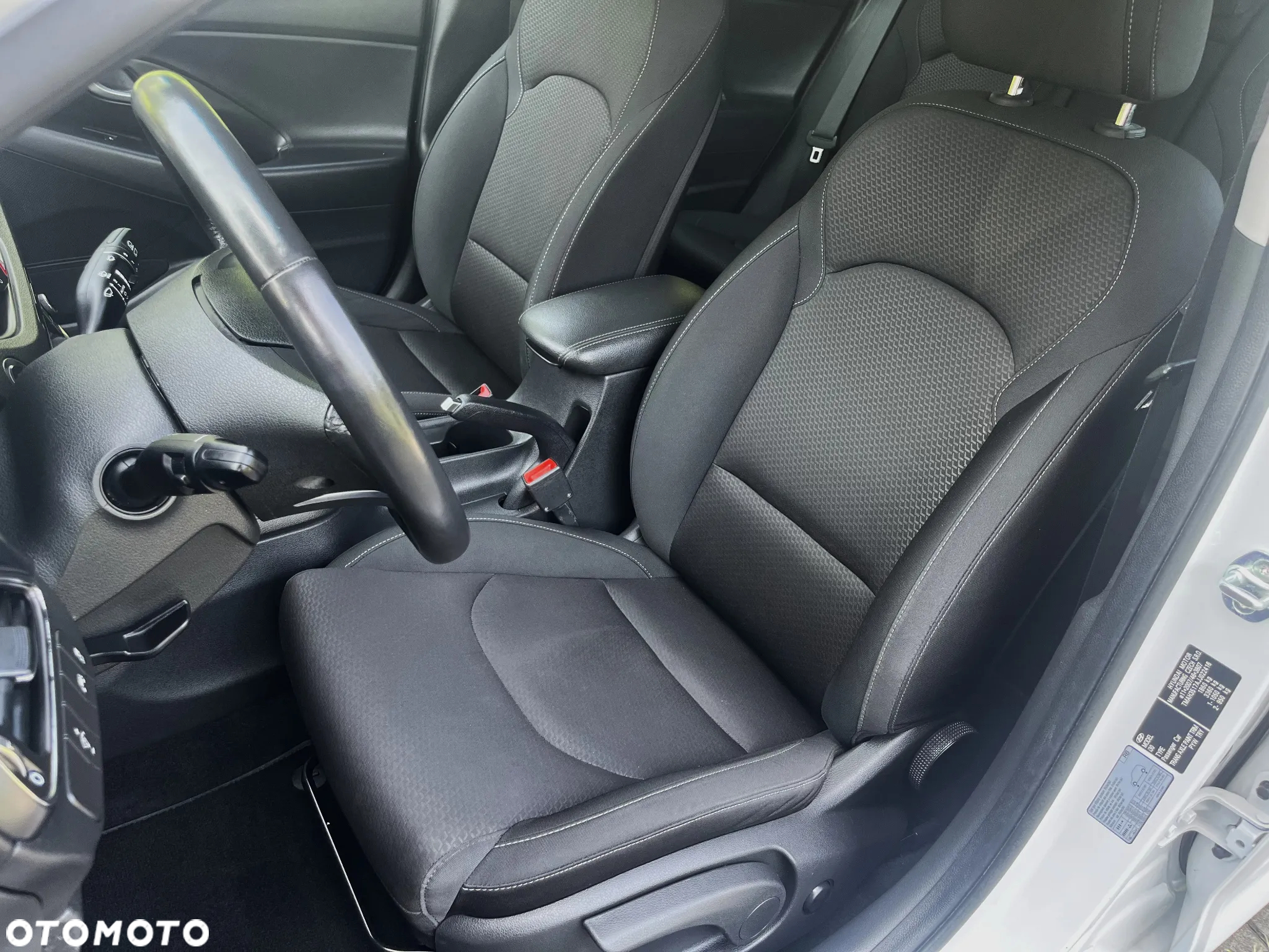 Hyundai i30 1.6 CRDi BlueDrive Premium - 12