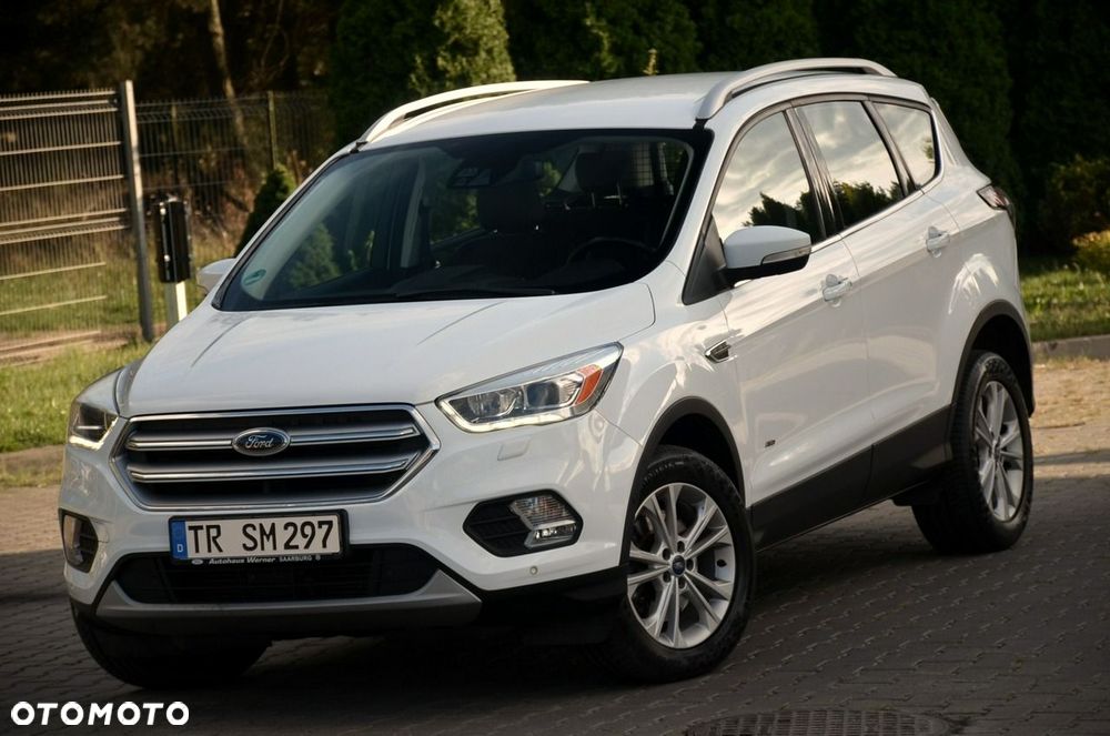 Ford Kuga - 4