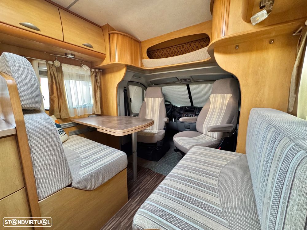 Pilote Reference 670 - 18