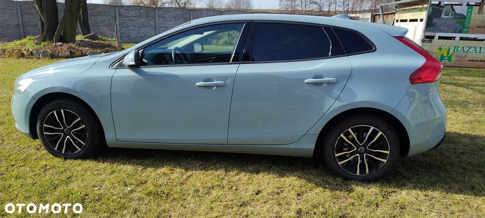 Volvo V40 D2 Momentum - 8