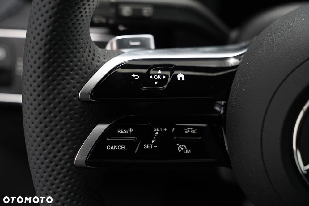 Mercedes-Benz Klasa A 200 7G-DCT AMG Line - 18