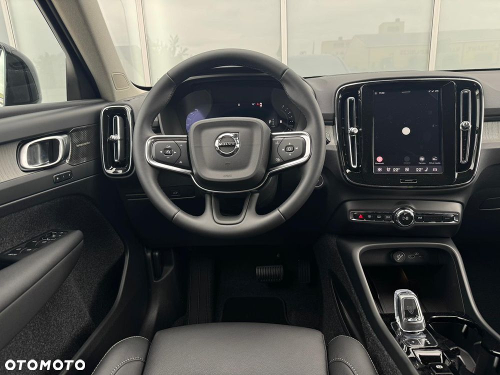 Volvo XC 40 B3 Plus Dark - 9