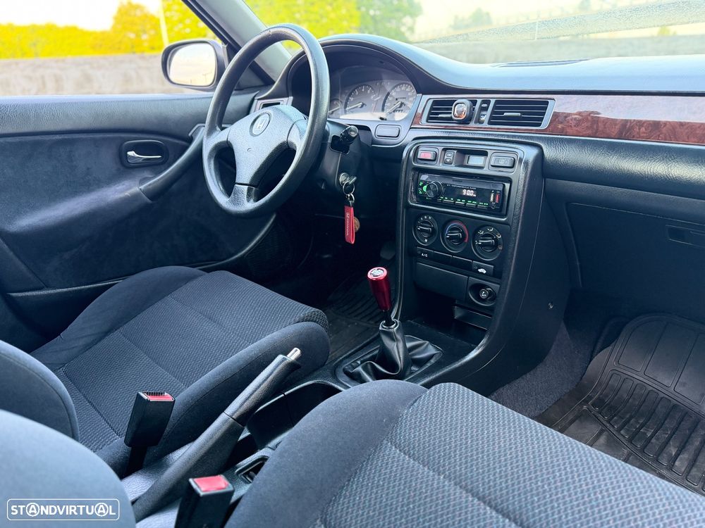 Honda Civic 1.4i - 12