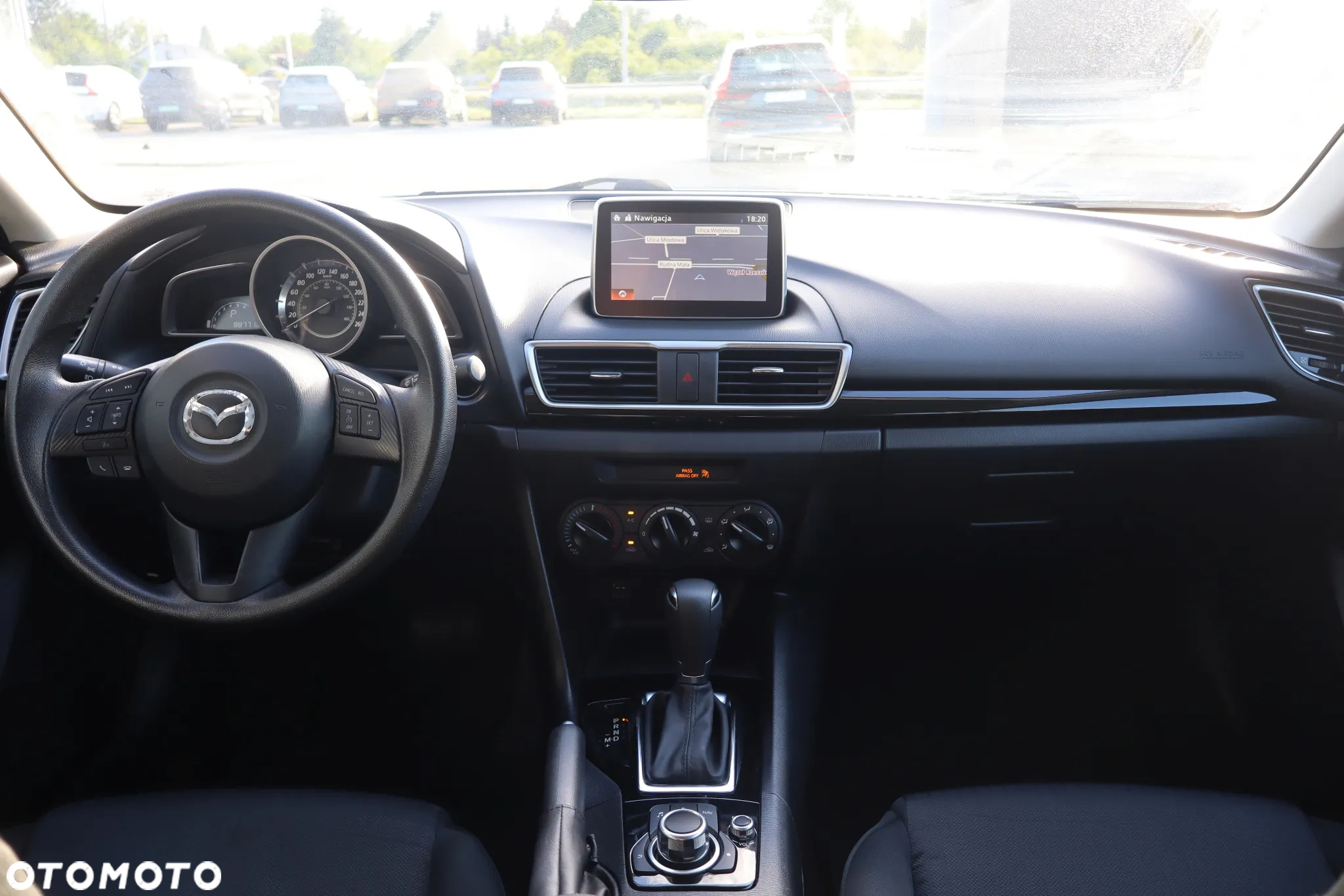 Mazda 3 - 10